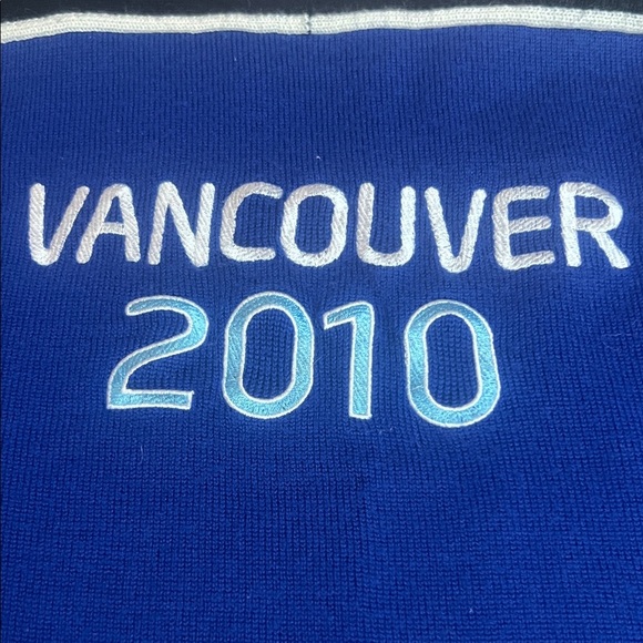 Vancouver 2010 Paralympic Games Blue Knit Retro Sweater sz L EUC Unisex style - Picture 10 of 11